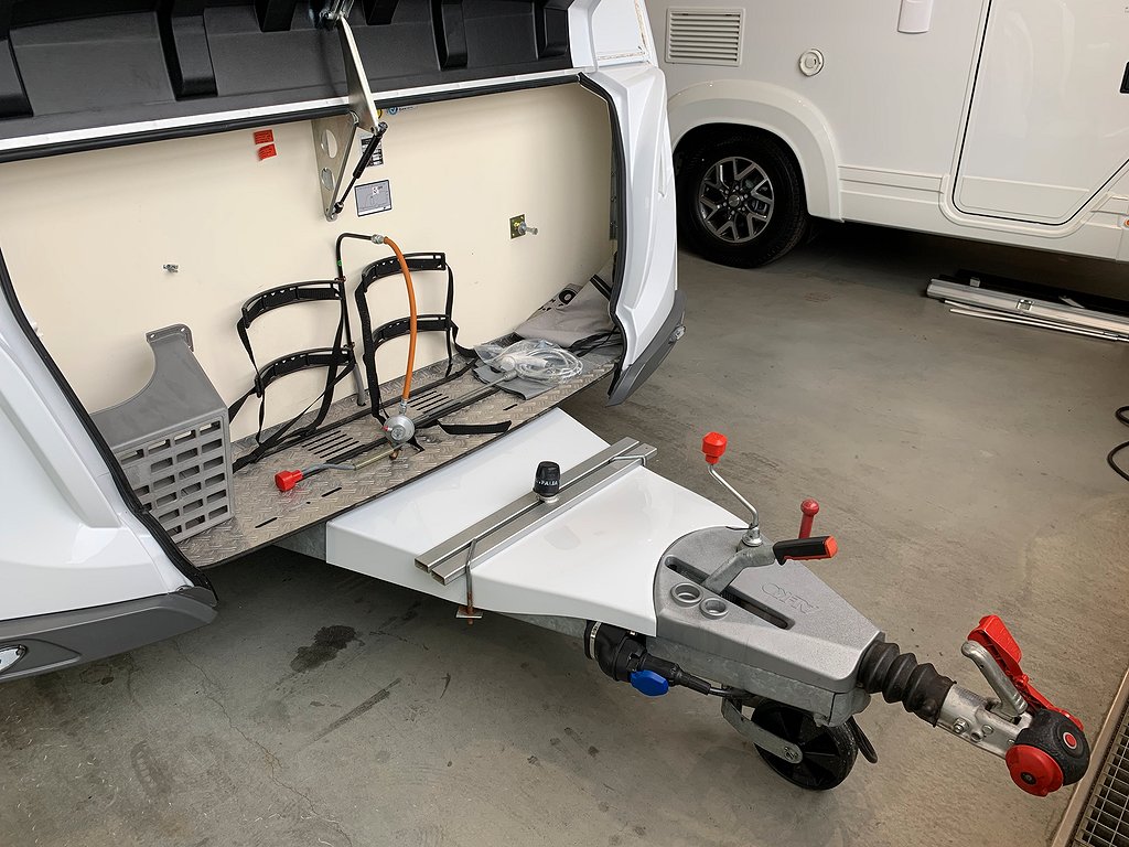 Knaus Sport  400 LK / Mover / Solcell / Markis / Barnkammare - Knaus