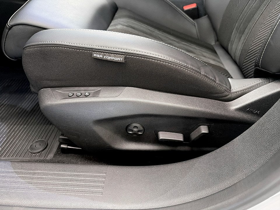 Bild på Peugeot 308 5D GT 1.2 PT 130hk Aut - B-KAMERA,CARPLAY,ELSTOL