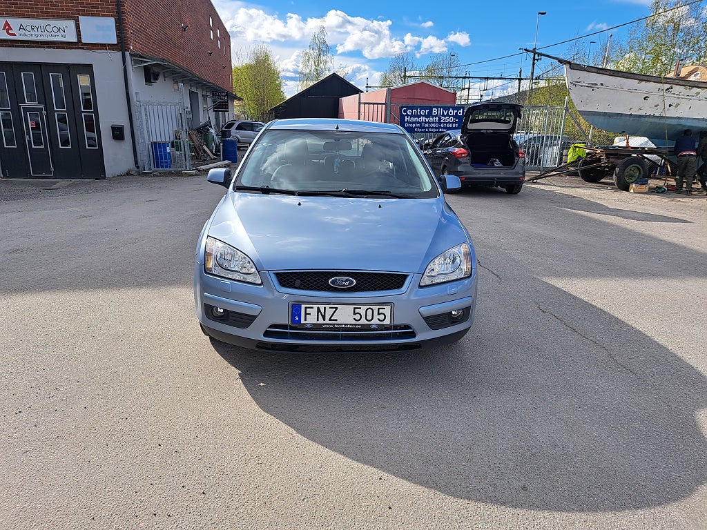 Ford Focus 5-dörrars 1.8 Flexifuel Trend Euro 4