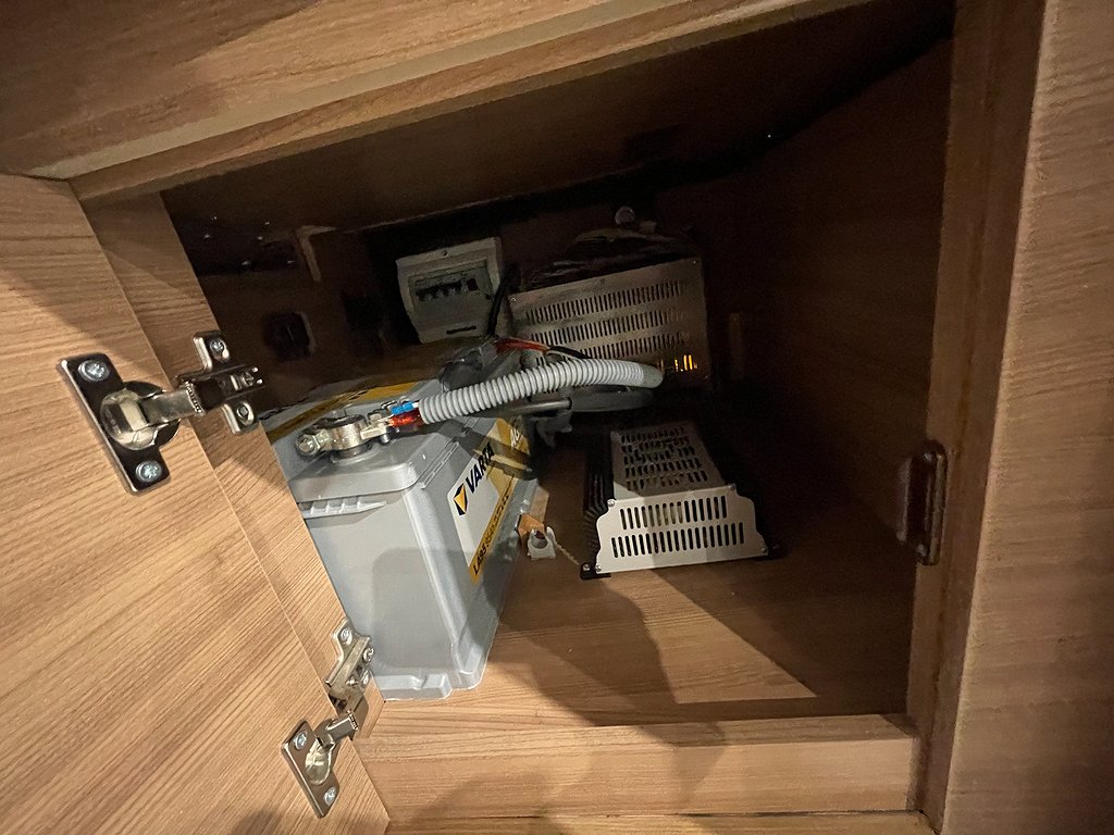 Adria Matrix Plus 670 SC /Taksäng/ALDE/5 bältad/160hk/Queen - Adria