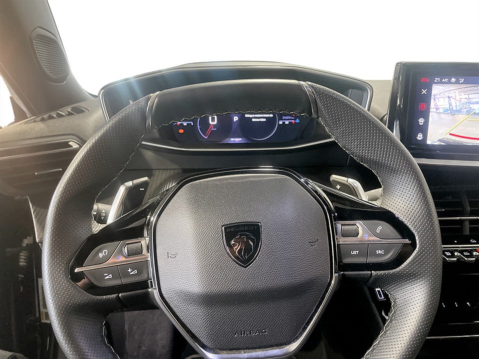 Bild på Peugeot 2008 GT 1.2 PT 130hk Aut B-KAMERA CARPLAY
