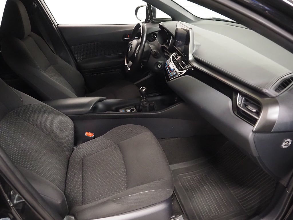 Toyota C-HR 1.2 Turbo 116hk Active Dragkrok Kamera Lane Assist 2019