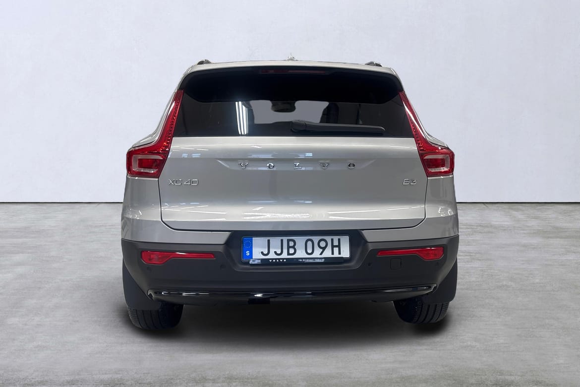 Volvo XC40 B3 FWD Bensin Plus Dark 2025, bild 5/10
