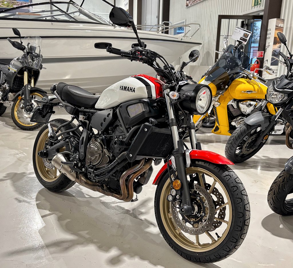 Yamaha XSR700 