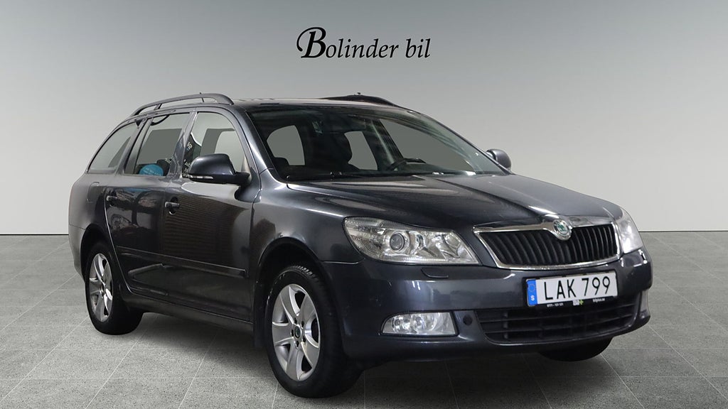 Skoda Octavia Kombi 1.2 TSI Elegance K-VÄRMARE NYBES HEMLEV SERVAD