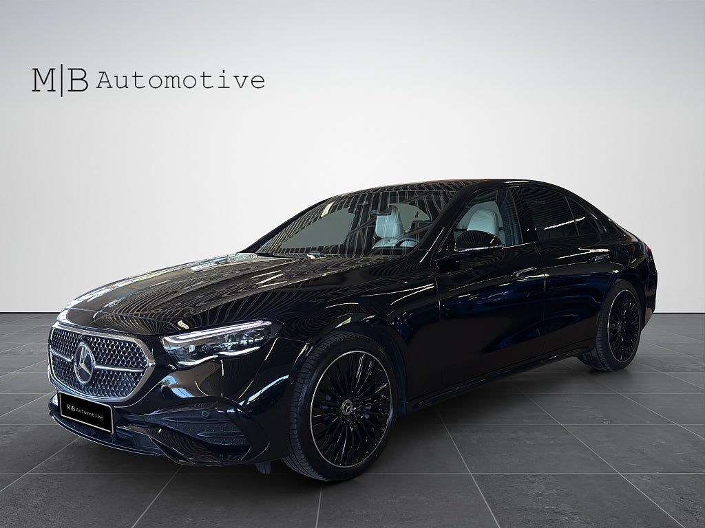 Mercedes-Benz E 400 e 4MATIC 9G-Tronic AMG Line Premium / PANO / 