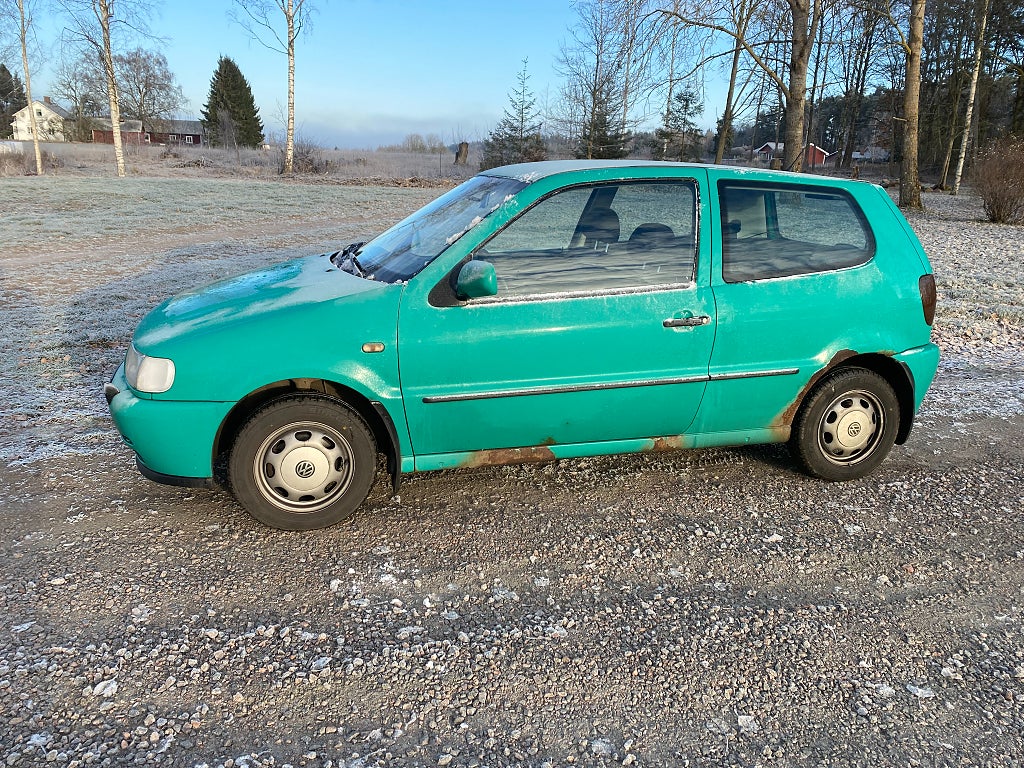 Volkswagen Polo 3-dörrar 1.6 Comfort Plus 6000mil 1ägare