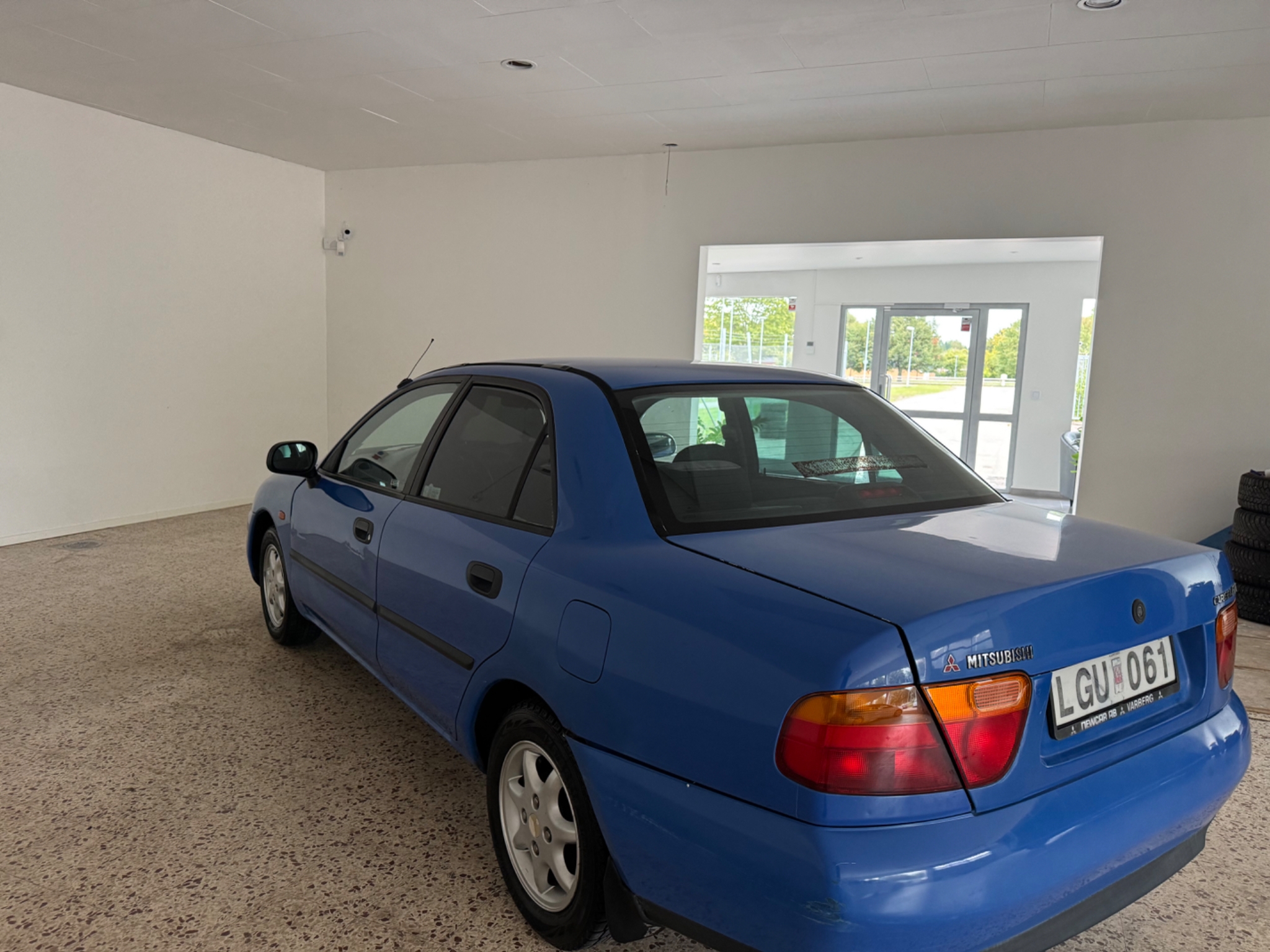Mitsubishi Carisma 1999, photo 3/10