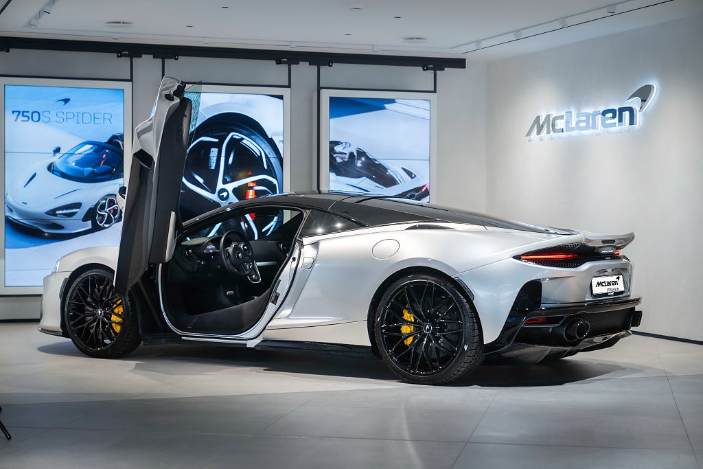 Gallery image 3 of 17