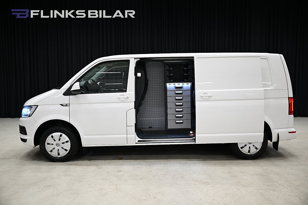 Volkswagen Transporter DSG 150HK L2|Servicebil|Dubbeldörr|V-Inredd|Moms|SeUtr!