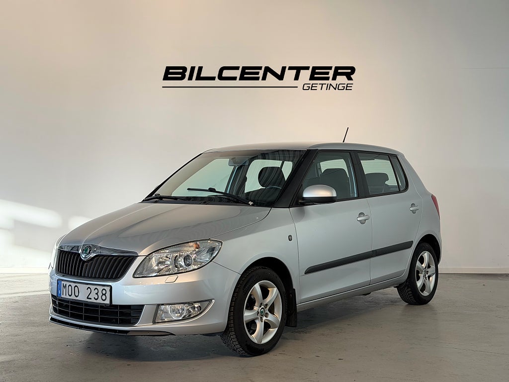Skoda Fabia 1.2 TSI Elegance | PDC | Farthållare | AUX | 2 Nycklar