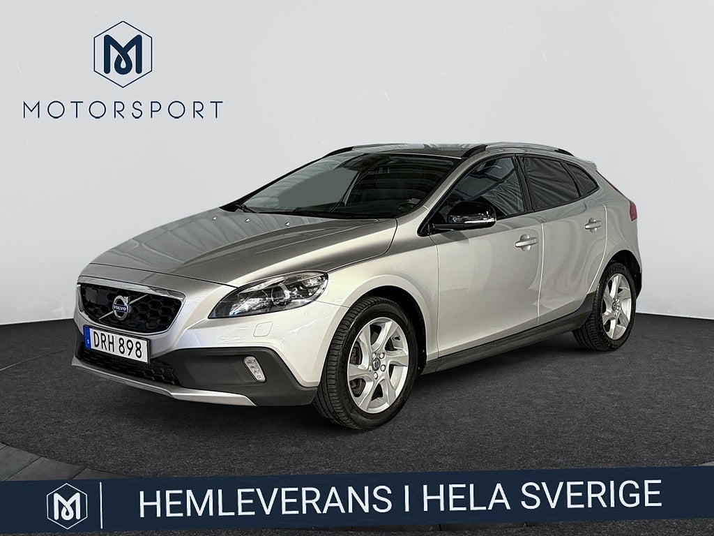 Volvo V40 Cross Country D3 DRAG Värmare Navi Bluetooth VoC Sensor bak