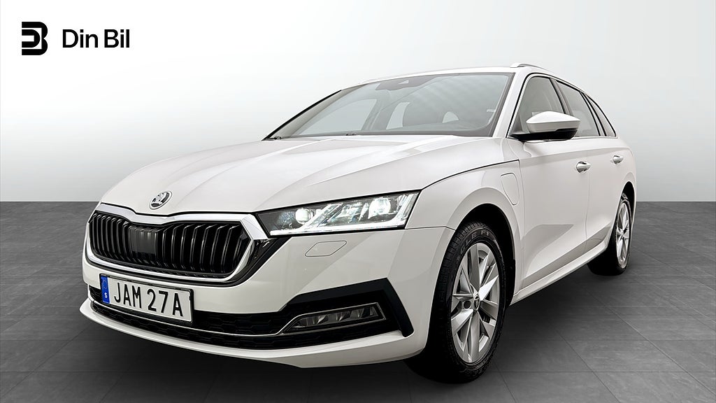 Skoda Octavia Combi Style iV DSG Business/P-värmare/Drag/DCC