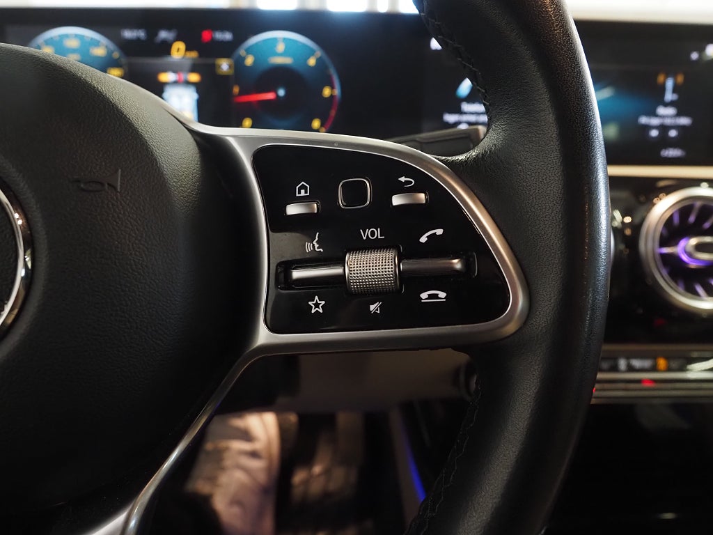 Mercedes-Benz CLA 200 d Shooting Brake Burmester Drag Läder 2020