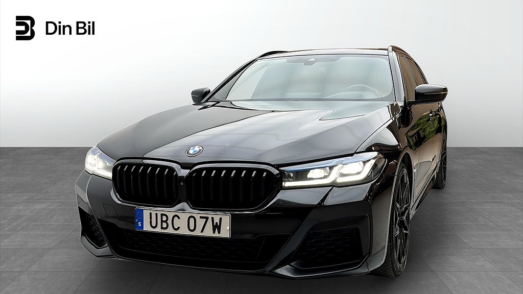 BMW 530 D XDRIVE 286HK Läder Drag PANO