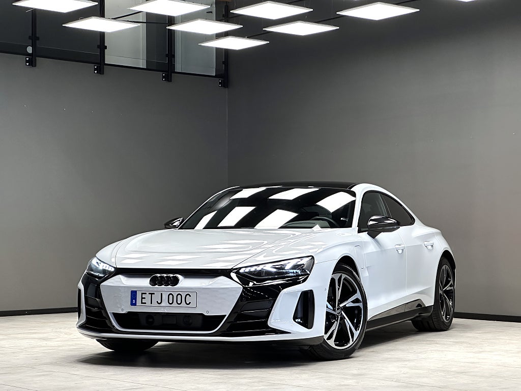 Audi E-Tron GT quattro / Pano / 360° / B&O / Navi / Läder / Värmare