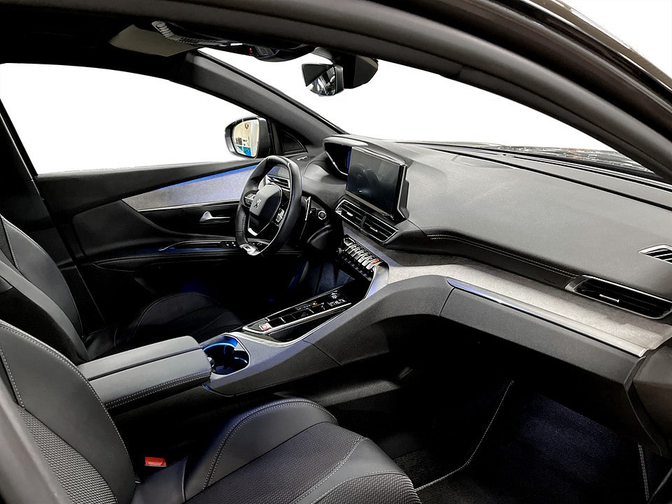 Bild på Peugeot 5008 GT Black Pack 1.2 PT 130hk Aut 7-SITS B-KAMERA CARPLAY