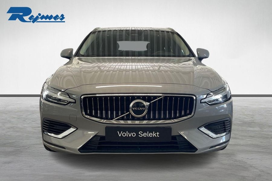 Volvo V60 T6 Core Bright 2025, kuva 3/61