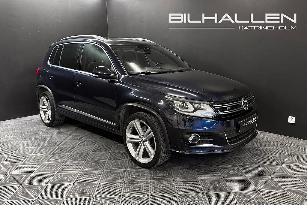 Volkswagen Tiguan 2.0 TDI 4Motion R Line Panorama Dragkrok Ny servad