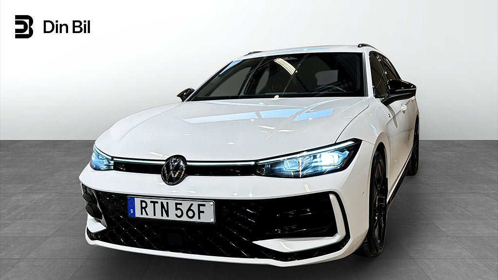 Volkswagen Passat R-Line Black TDI193 DSG 4M P-värmare/Drag/DCC