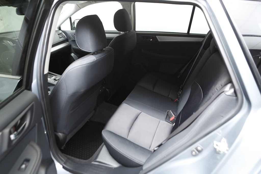 Subaru Outback 2,5i 175hk Base AWD Aut 1ägare Dragkrok 2017