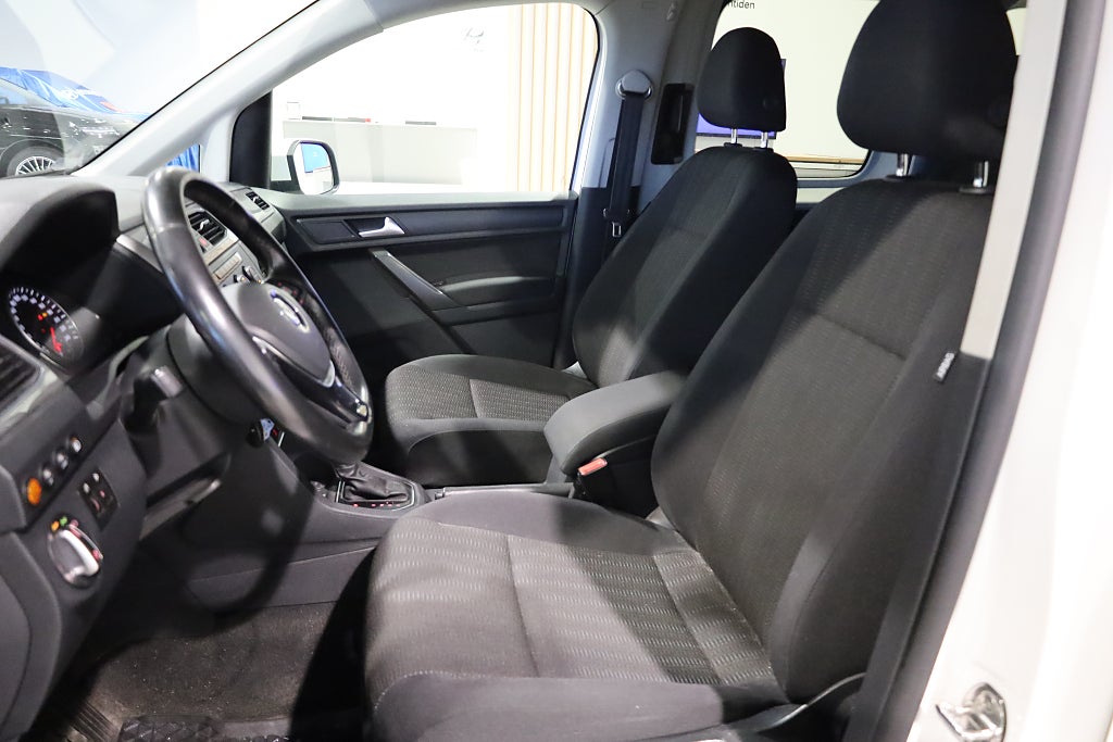 Volkswagen Caddy Maxi Life 2,0 TDI 4M Comfortline AUT Drag Värmare Moms