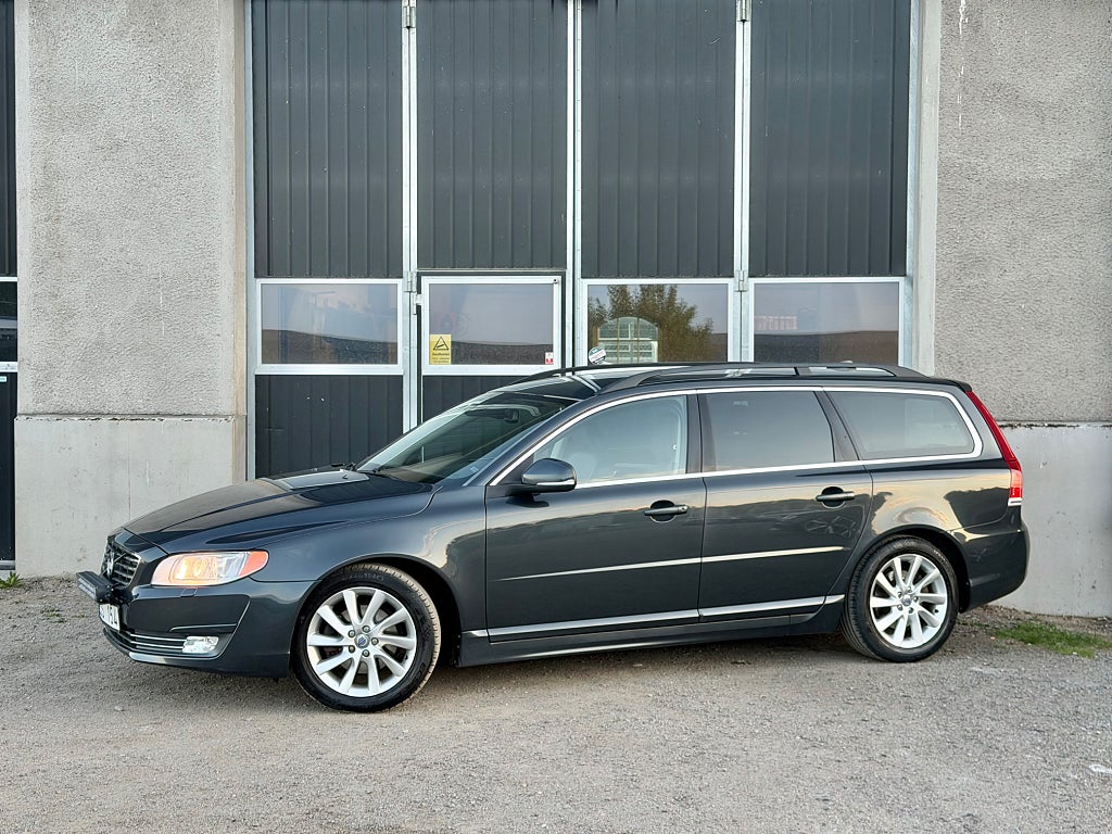 Volvo V70 D2 Momentum D-värmare Dragkrok El-baklucka 