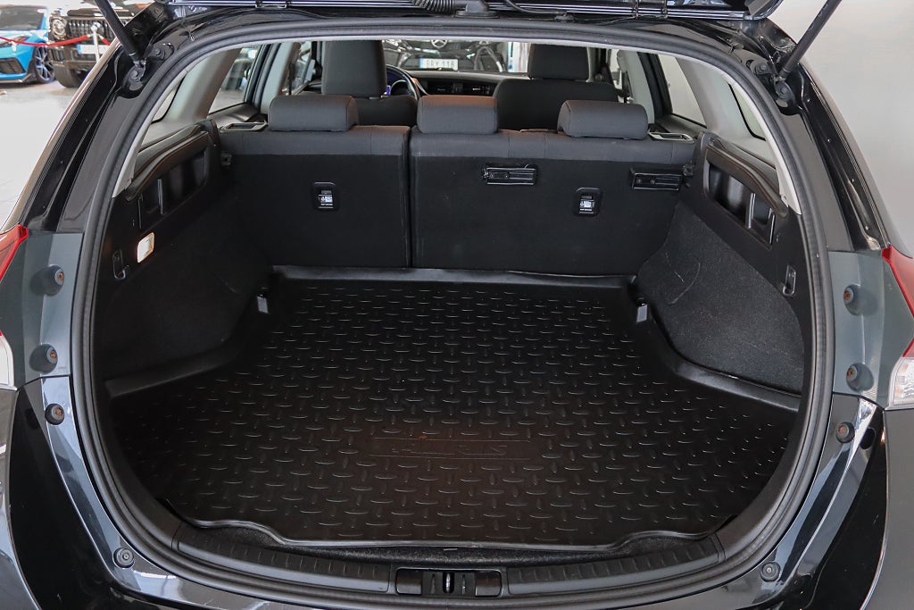 Toyota Auris Touring Sports Hybrid e-CVT Business Plus Navi
