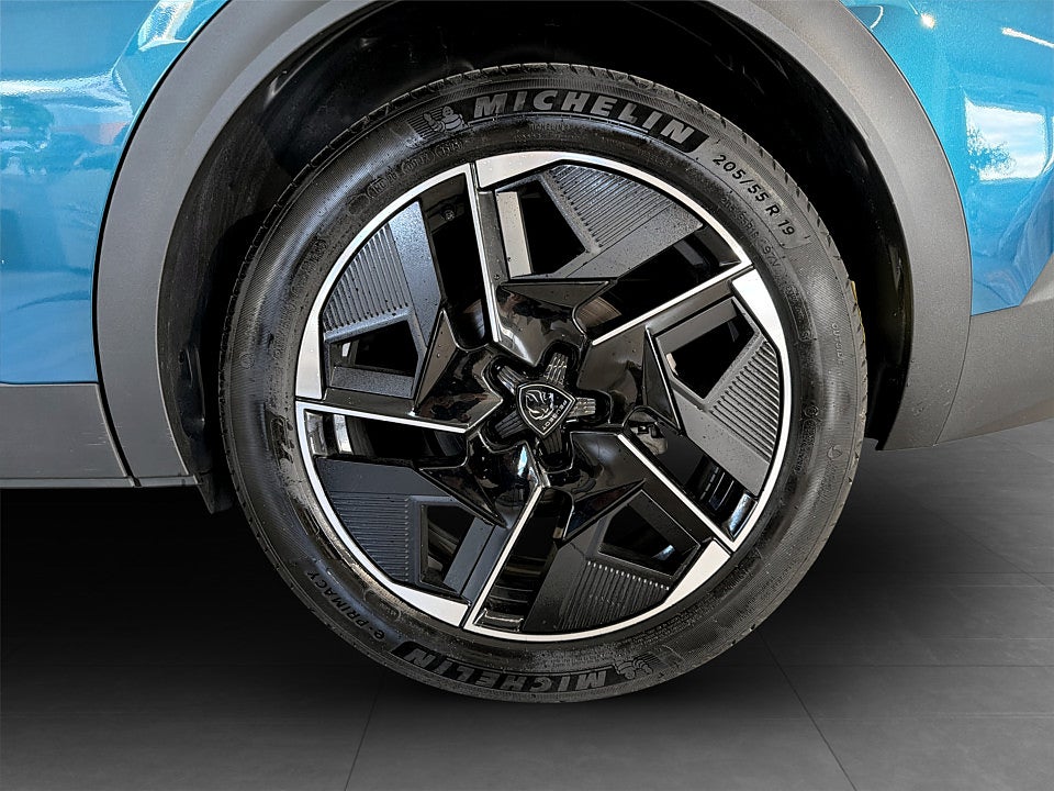 Bild på Peugeot 408 GT Hybrid 136hk Aut B-KAMERA ELSTOL NAV