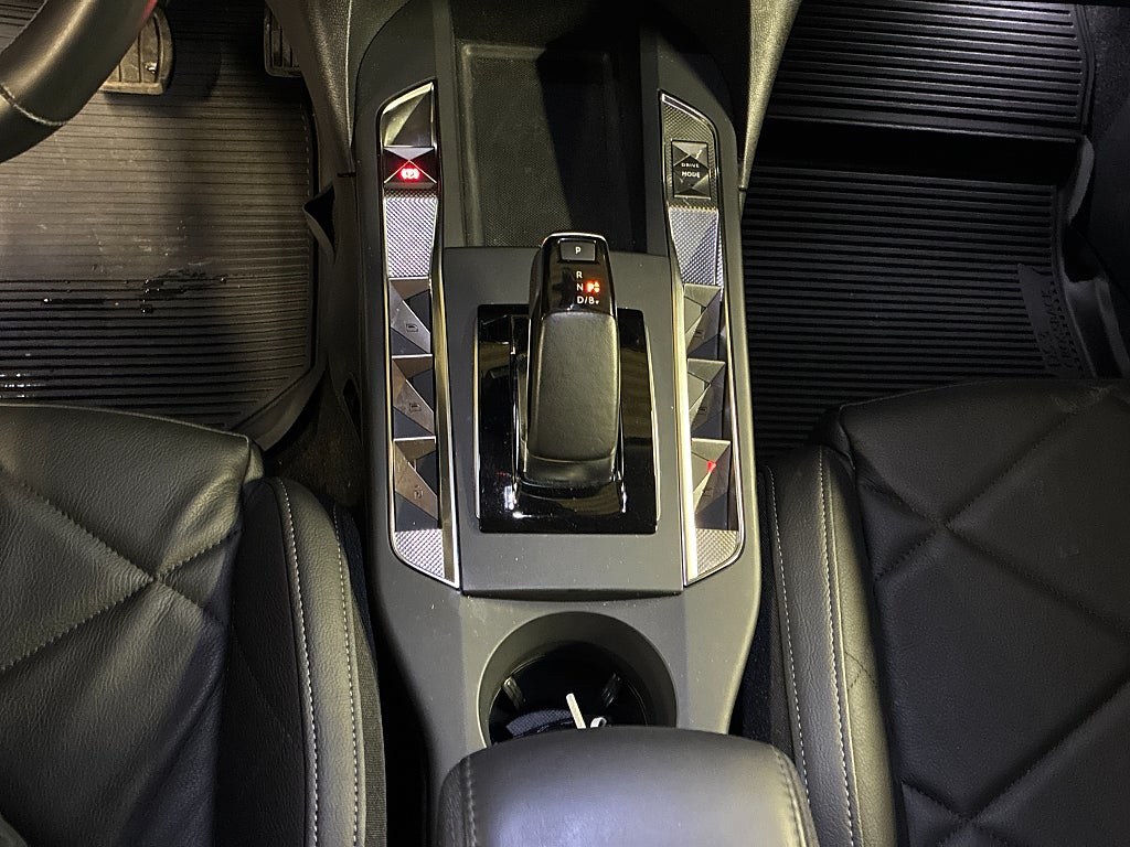 Bild på DS 3 E-TENSE Exclusive 136hk Aut LÄDERKLÄDSEL 360-KAMERA