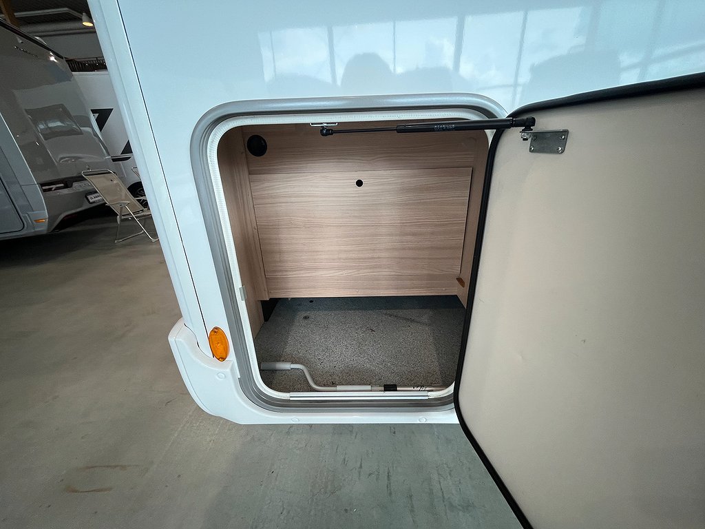 Bürstner Nexxo T 720 / ALDE / Solcell / Aut 150hk / Långbädd - Bürstner