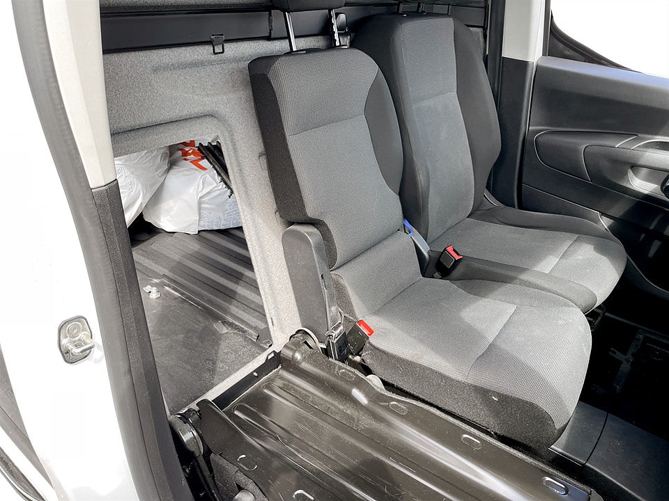 Bild på Citroën Berlingo Business Premium 1.5 BHDi L2 130hk Aut L2 B-KAMERA DRAG