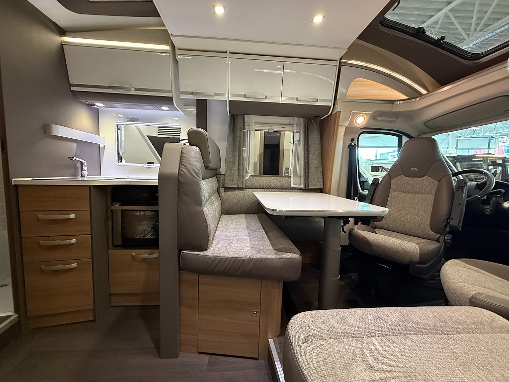 Adria Matrix 670 SC Supreme *Elektriska stödben*AC*Solcell*