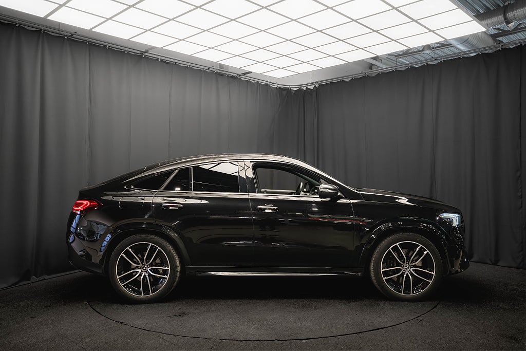 Mercedes-Benz GLE 350 de 4M Coupé AMG PANO LUFT 22" BUR HUD MOMS DRAG