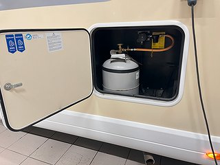 Husbil-halvintegrerad Ahorn Canada TF Plus 8 av 28