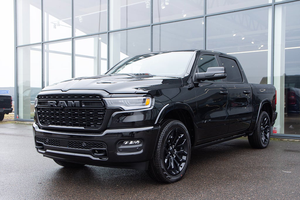 Dodge RAM 1500 Limited Rambox Night Multilu 548 hk LÅG SKATT