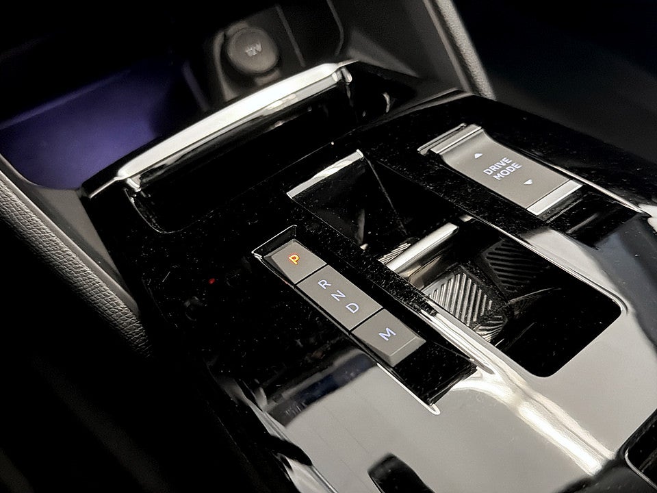 Bild på Citroën C4-X Shine 1.2 PT 130hk Aut RATTVÄRME B-KAMERA