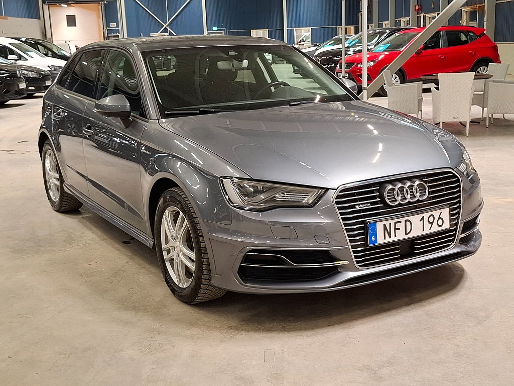 Audi A3 Sportback e-Tron 1.4 TFSI S Tronic Attraction  V-hjul