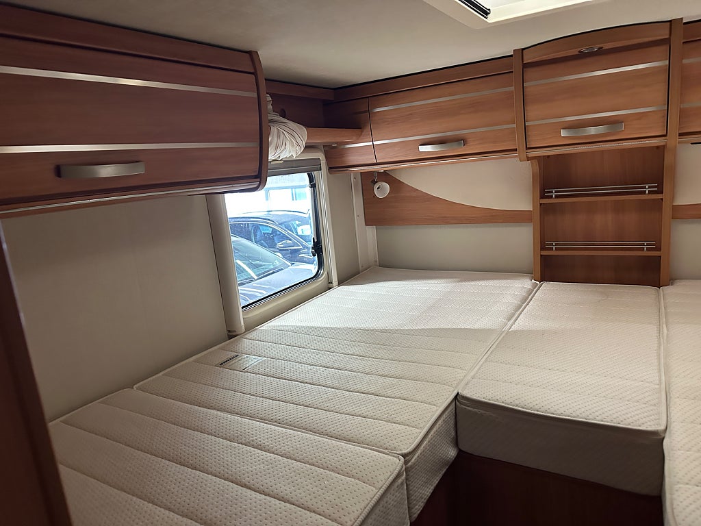 Hymer EX 688 Långbäddar taksäng fint skick thumbnail