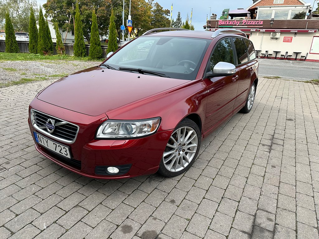 Volvo V50 D2 Momentum Euro 5/dragkrok/skinn