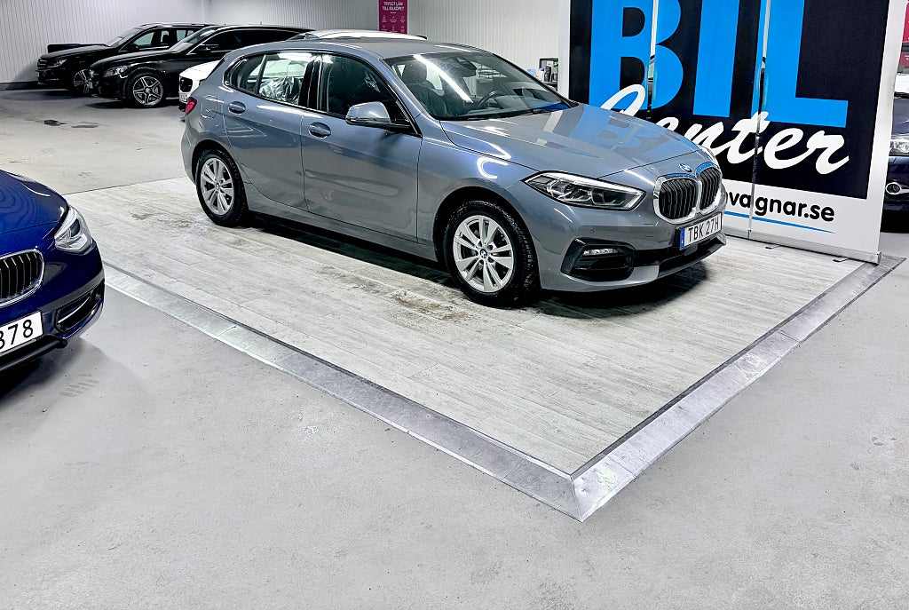 BMW 118I  Sport line Euro 6