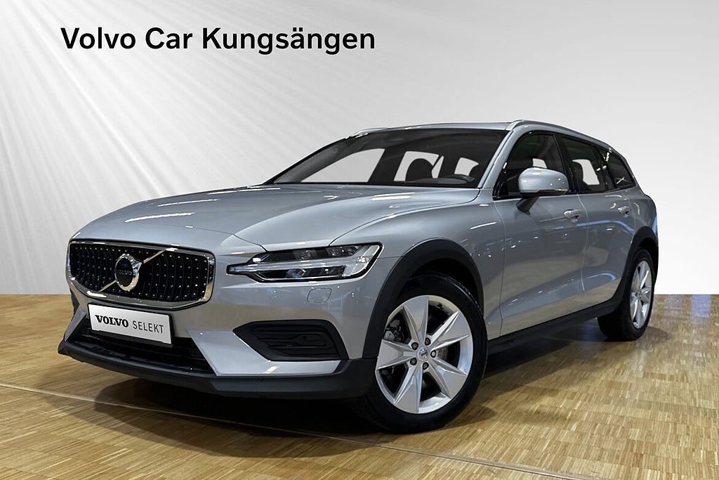 Till salu Volvo V60 Cross Country B4 AWD Geartronic, 197hk, 2023 till
