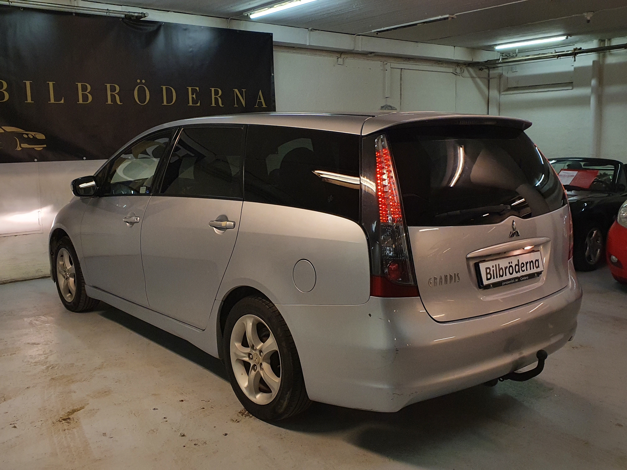 Mitsubishi Grandis 2006, photo 3/40
