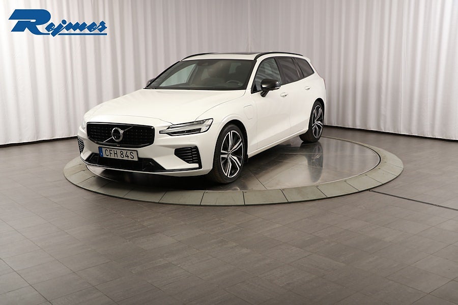 Volvo V60 Recharge T8 II R-Des ProEdition III/Drag/B&W ljud