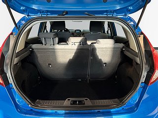 Ford Fiesta 5-dörrar 1.25 Trend Psens Kamrem bytt S&V-däck