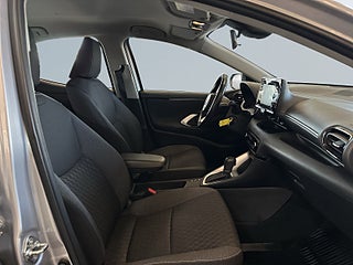 Toyota Yaris Hybrid CVT Active S&V-hjul/Adaptiv Farthållare/Kamera – bild 10
