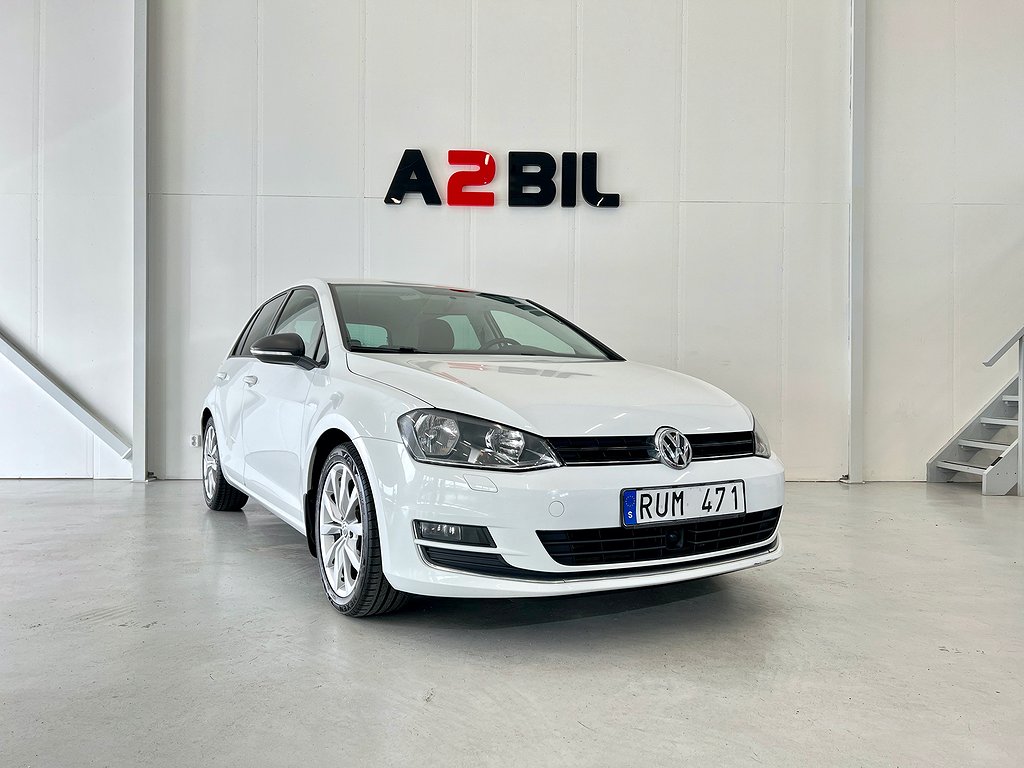 Volkswagen Golf 5-dörrar 1.4 TSI BMT /Kamera /V-hjul /Drag