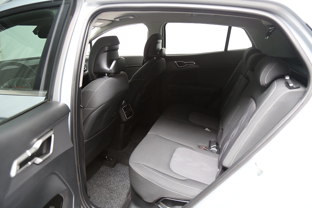 Kia Sportage Hybrid HEV 230hk Action AWD Aut Navi Leasbar 2022