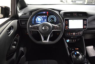 Halvkombi Nissan Leaf 11 av 20