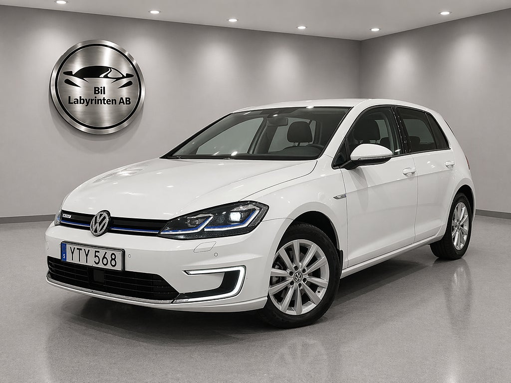 Volkswagen E-Golf  e-Golf 35,8 kWh - 136hk 1 Ägare Navi Backkamera Euro 6